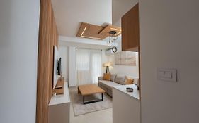 Comanda Luxury Apartments